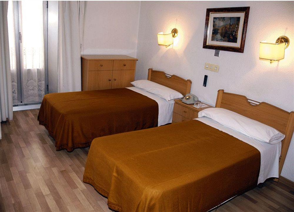 Hotel Альбасете Экстерьер фото